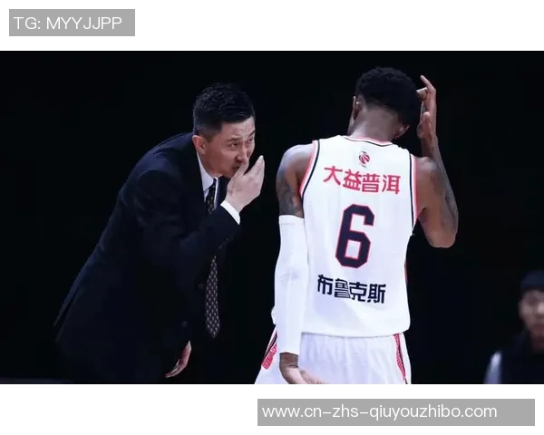 周琦调侃杜锋教练能力不足妻儿表态引发热议